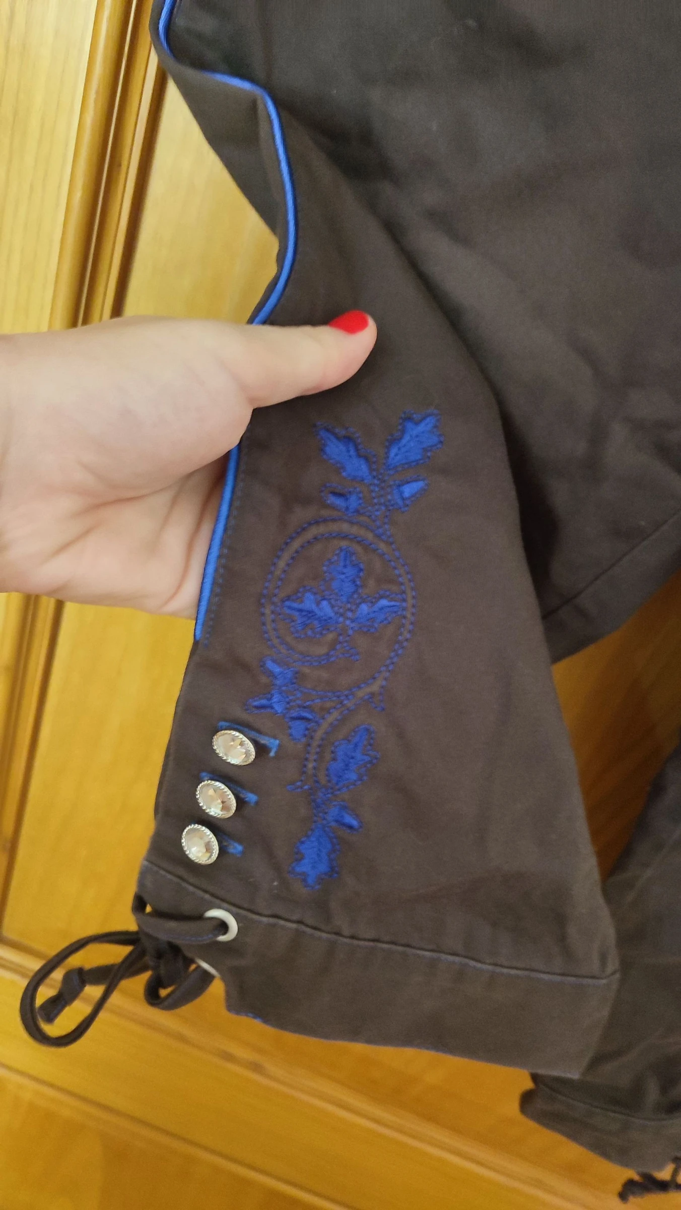 Pantalón Capri bordado vintage austriaco alemán Oktoberfest – photo 6